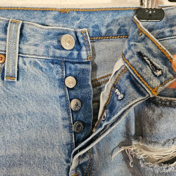 ⚡️SALE! Levi's 501 Button Fly Distressed Straight Leg Jeans - Picture 6 of 9